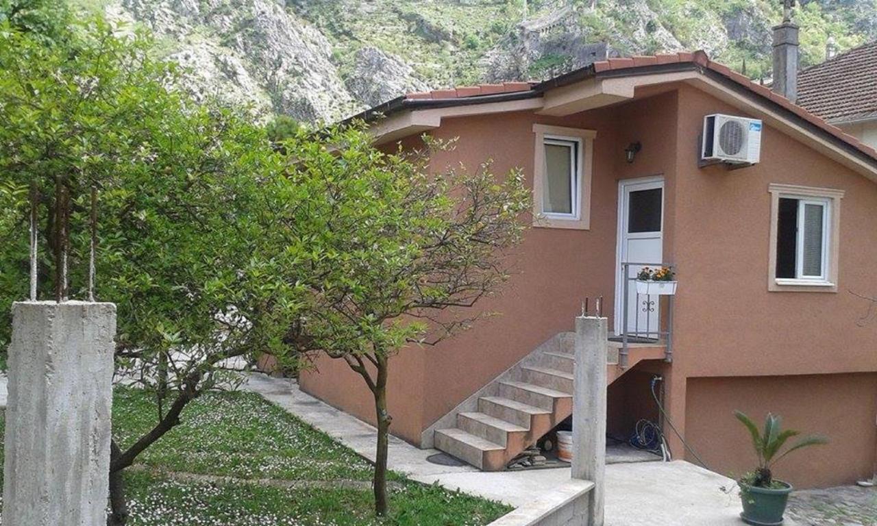 Apartments Moskov Kotor Quarto foto